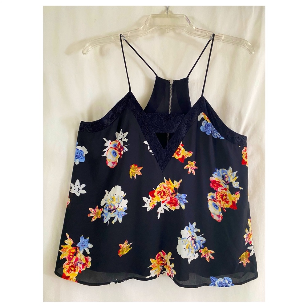 Express, Loose fitting summer floral top